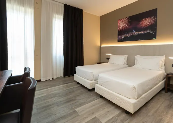 Garibaldi Palace 酒店 3*