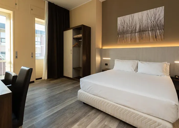 酒店 Garibaldi Palace