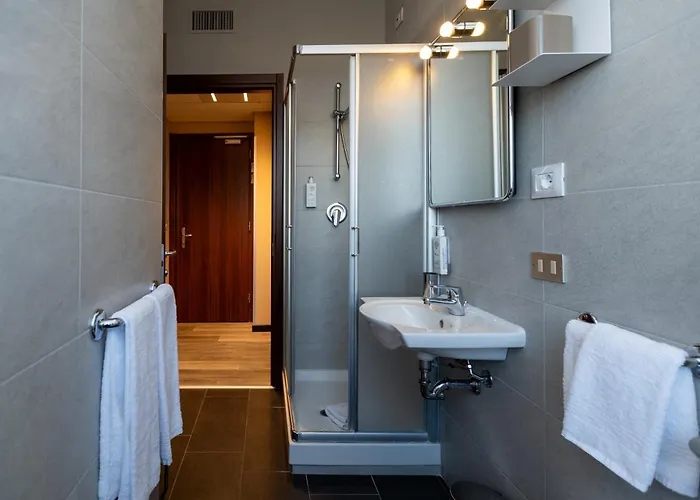 酒店 Garibaldi Palace 3*