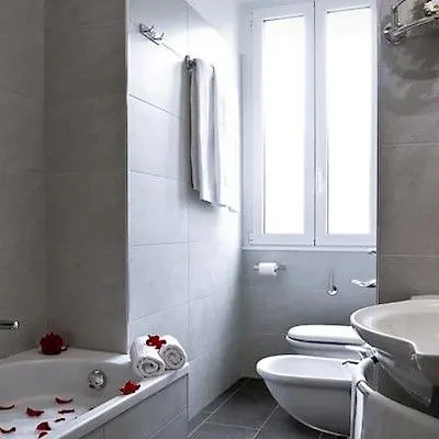 Garibaldi Palace 3*