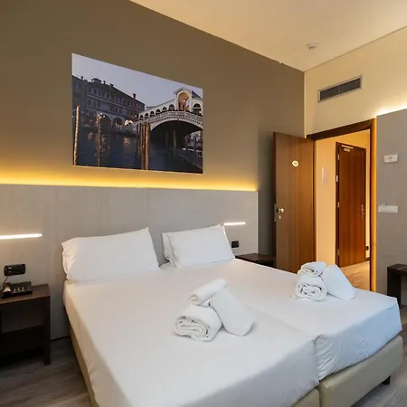 Hotell Garibaldi Palace