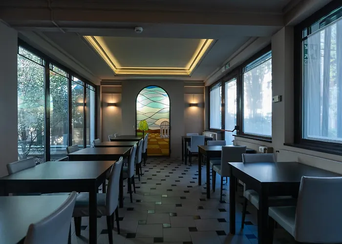 Garibaldi Palace 3* Mediolan